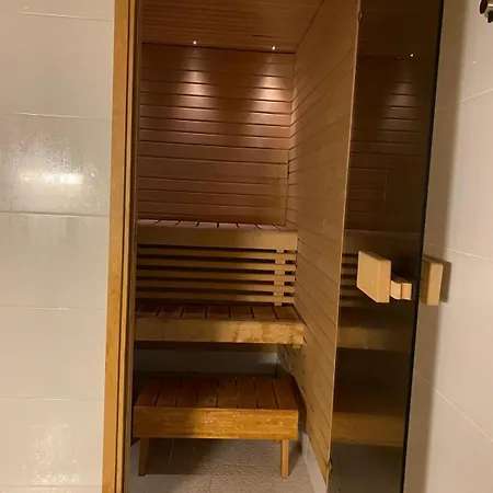 Cozy & Sauna & Patio & Kitchenette