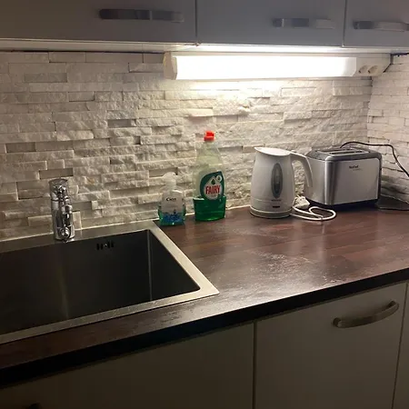 Cozy & Sauna & Patio & Kitchenette Διαμέρισμα